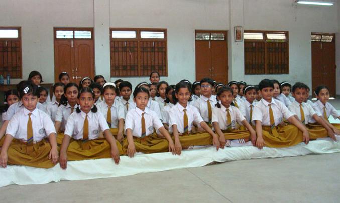 66 India.jpg - India: At Maharishi Vidya Mandir in Kolkata, which is administered by the ladies wing, all students and teachers practise Transcendental Meditation twice daily. The students of this school are displaying strength after strength. 100% of the gstudents successfully completely the Council for the Indian School Certificate Final Examination. Besides developing academic excellence, students participate in a wide range of co-curricular activities, and teachers and students are winning recognition in inter-school contests.